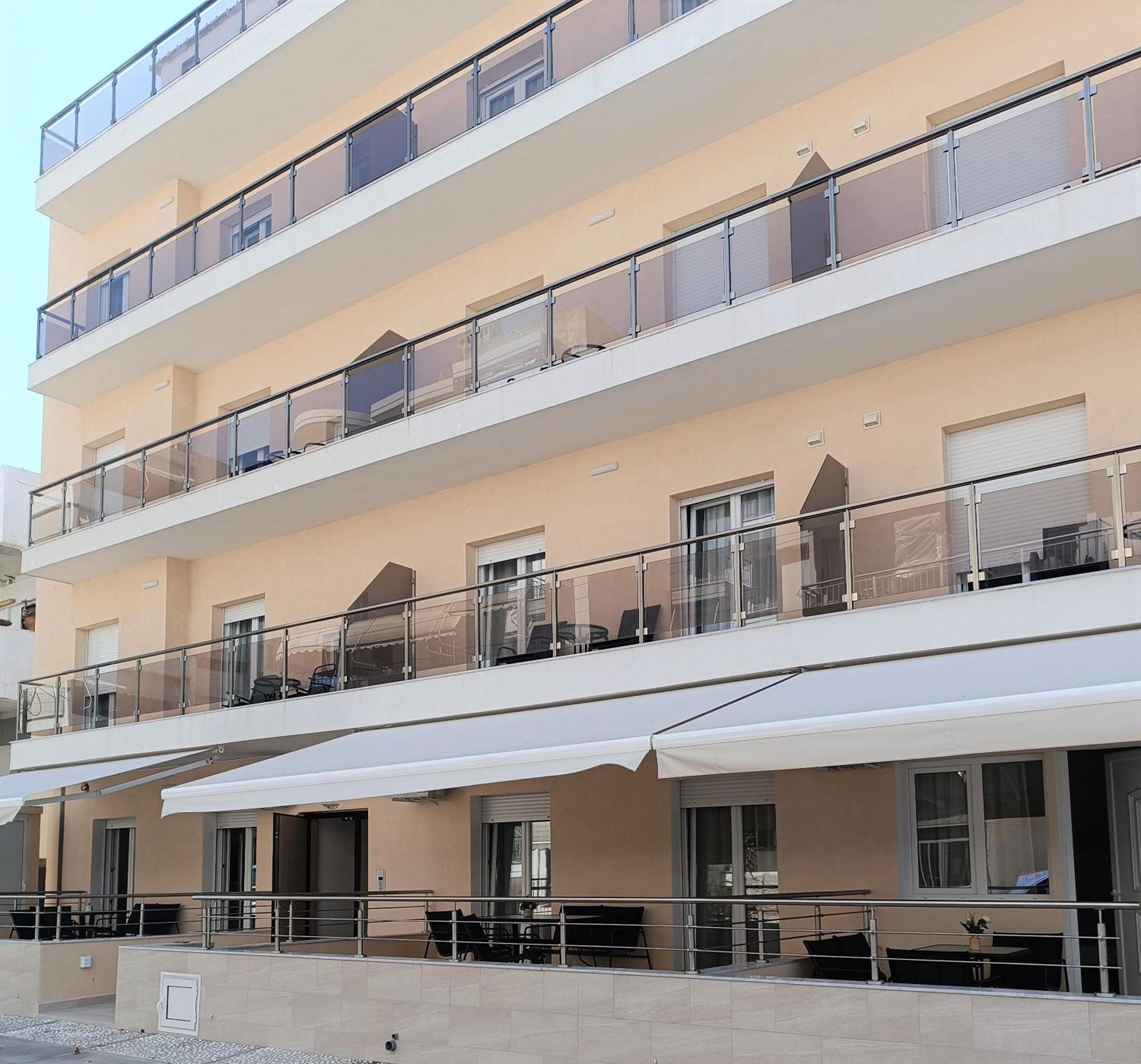 Navarino Luxe Suites Переа Экстерьер фото