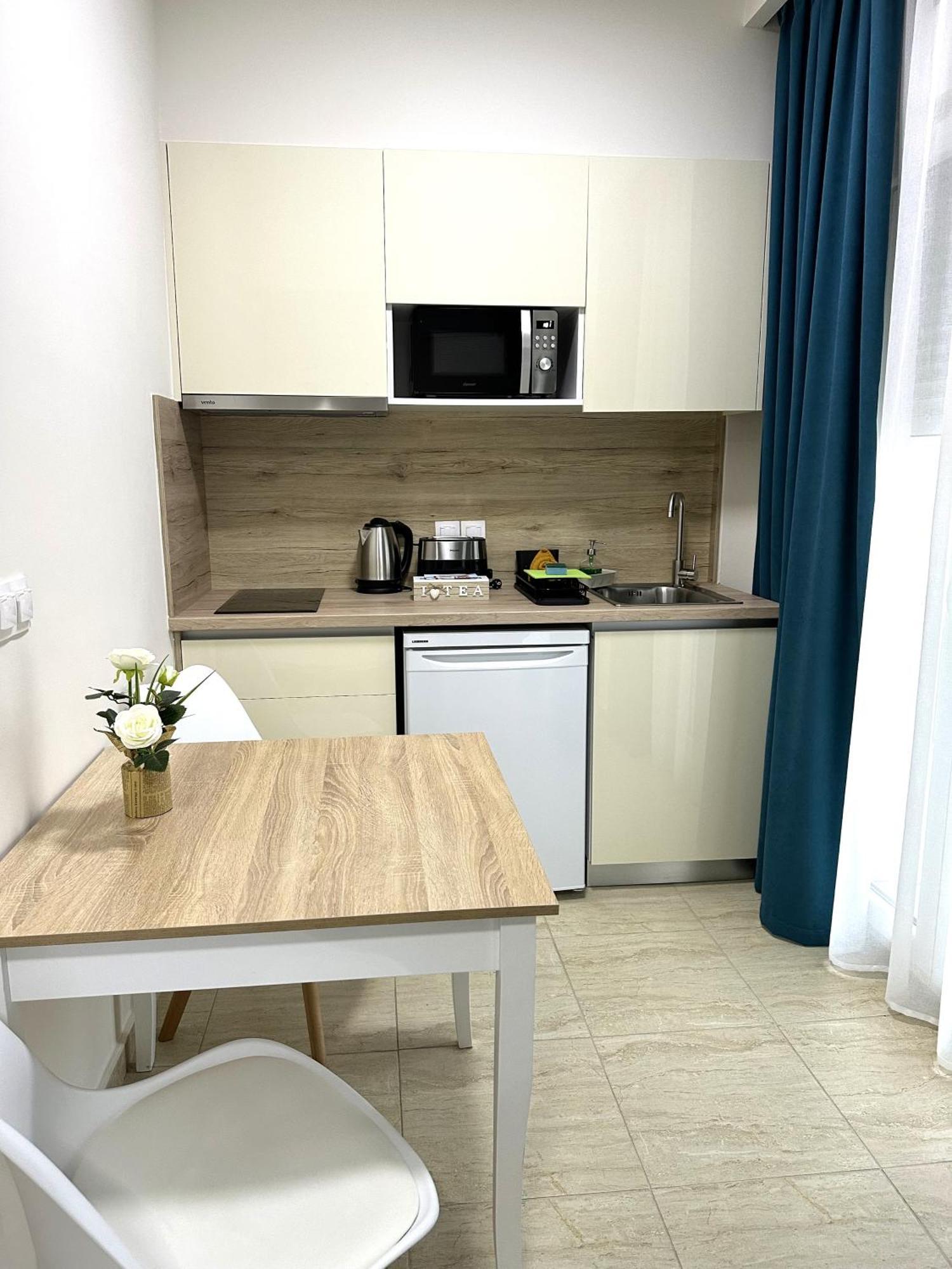 Navarino Luxe Suites Переа Экстерьер фото